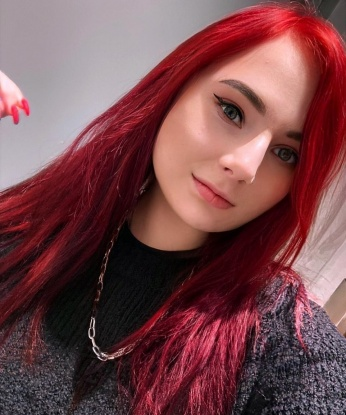 Я креативная, нежная и опытная индивидуалка из Москвы. Позволь мне окунуть тебя в океан страсти и наслаждения. Мои услуги нацелены на твое полное удовлетворение. Я знаю, как доставить тебе незабываемый опыт, удовлетворить все твои фантазии и желания. Со мной ты сможешь отдохнуть от повседневной рутины и погрузиться в мир наслаждения. Ты останешься в полном восторге от моих умений и нежных прикосновений. Обрати внимание на мои фото – они говорят больше чем тысяча слов. У меня есть отличные отзывы, подтверждающие мою профессиональность и индивидуальный подход к каждому клиенту. Жду твоего звонка. 💋+ФОТО 1004, 19 лет