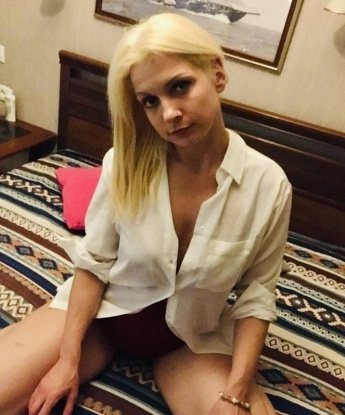 Обладая потрясающей внешностью и опытом, я готова сделать твои сокровенные фантазии реальностью. Мои услуги настолько разнообразны, что ты будешь в восторге! 💋
Я создам атмосферу полного расслабления и удовольствия, исполню все твои желания и фантазии. Мы можем провести незабываемое время в красивом отеле, уютной квартире или забронировать номер в SPA отеле для дополнительного релакса. ✨
Я обладаю прекрасными манерами и образованием, что позволяет мне прекрасно вести беседу на разные темы. Мои красивые глаза, соблазнительные губы и подтянутое тело не оставят тебя равнодушным. 😍
Мои фото настоящие и без ретуши, как и все отзывы обо мне, которые доступны для просмотра на моем сайте. Позвони мне, и мы создадим волшебное настроение, полное страсти и наслаждения. Не упусти возможность познакомиться со мной. Жду тебя, мой дорогой! 🌹💕 2338, 38 лет